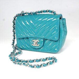 Chanel Patent Leather Chevron Shoulder Bag in Teal